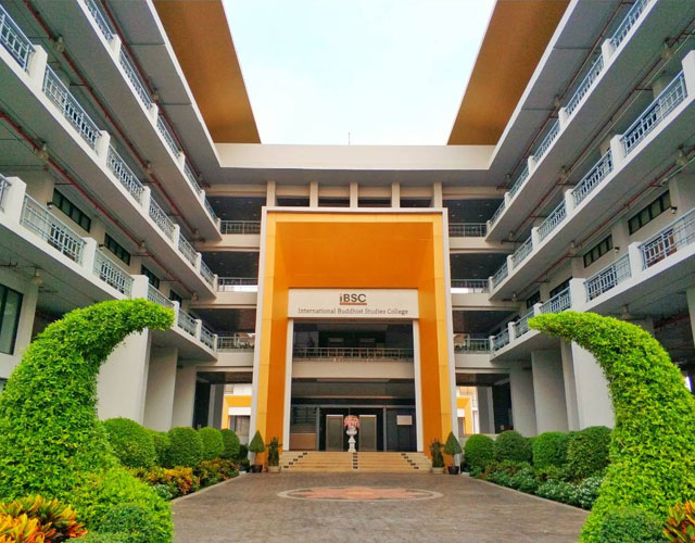 摩诃朱拉隆功大学